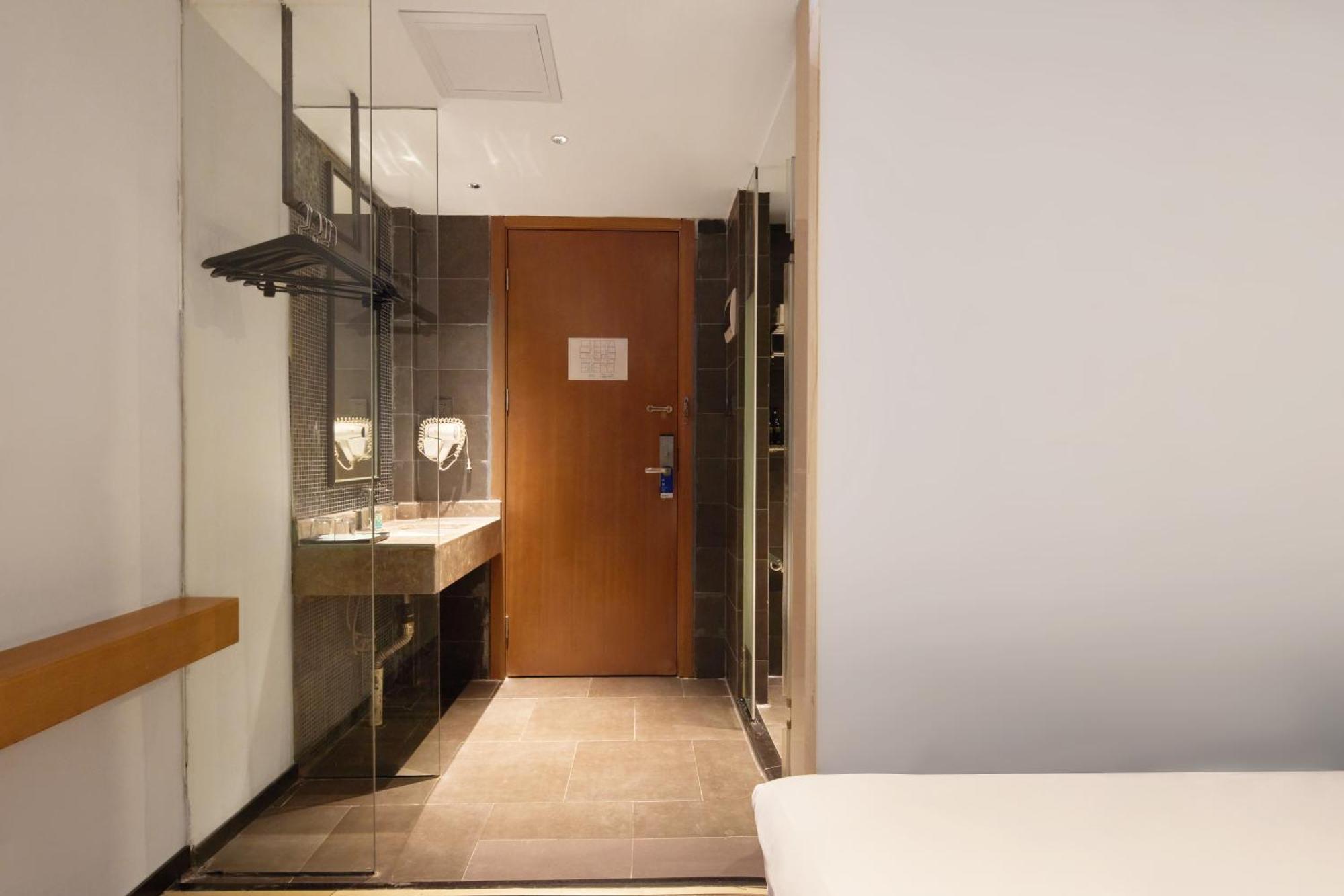 Insail Hotels Guangzhou Ximenkou Subway Station Branch מראה חיצוני תמונה
